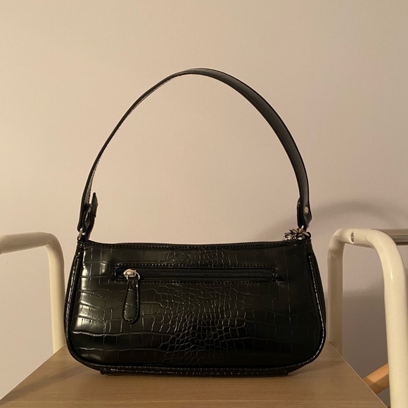 Shoulder bag with faux crocodile texture - Picture 2 of 2